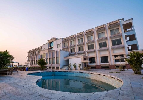 Hotel Sobti Continental