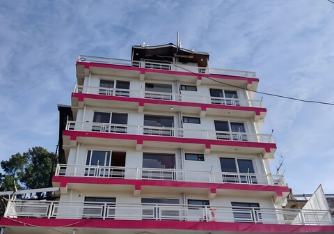 Dagshai Delights Solan By Homeyhuts