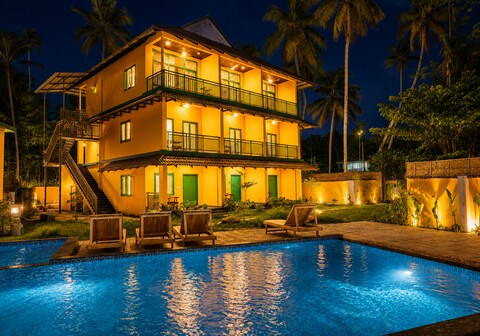 Elixir Beach Villa by Elixir Cliff