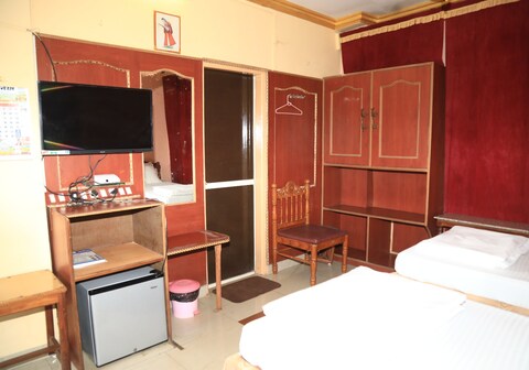 HOTEL AMBAR AND HOLIDAY RESORT