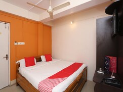 OYO 7847 New Mega Palace, Patna OYO 7847 New Mega Palace, Patna