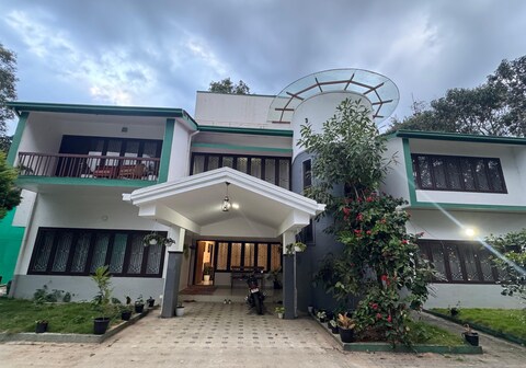 Edan Holidays and Heritage