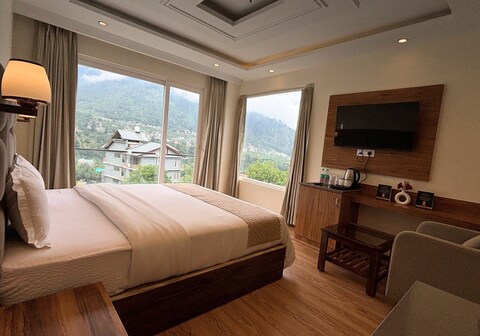 Omya Mountain Retreat Manali