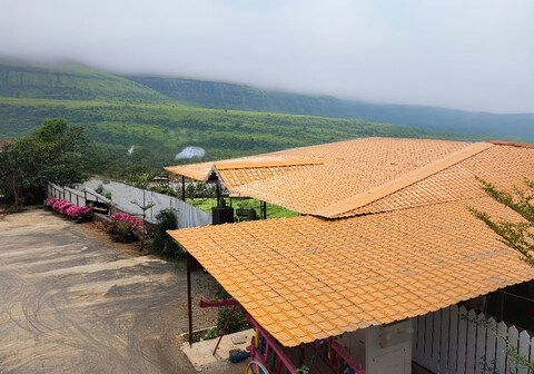 Amaltash Resorts