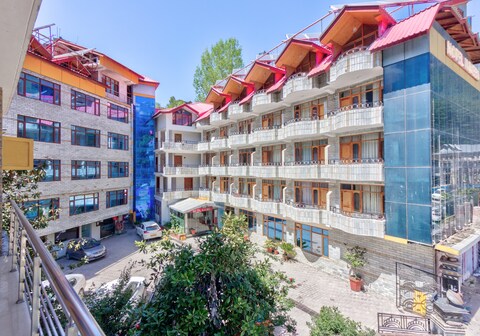 Hotel Naveen