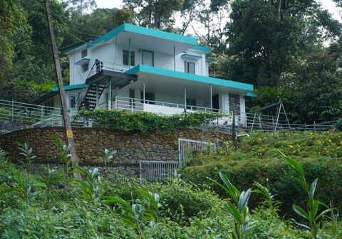 MC Greenature Holiday's