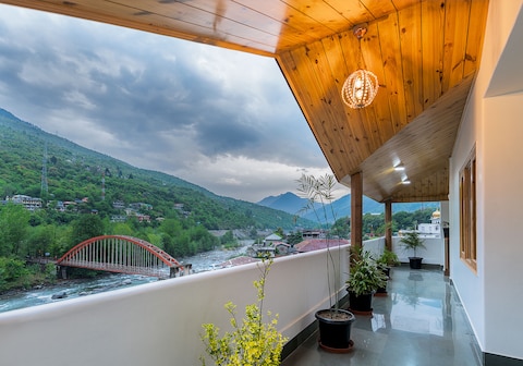 Hotel Kullu Valley - A River Facing Boutique Hotel