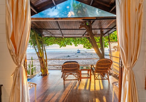 Sea Star Cottages | Rooms & Restaurant