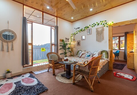 Pine View 2BHK Stay mussoorie