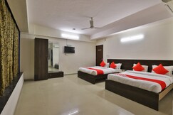 OYO 28361 Siddhi Vinayak Palace, Surat OYO 28361 Siddhi Vinayak Palace, Surat