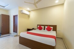 OYO 11676 Nakshatra Grand, Hyderabad OYO 11676 Nakshatra Grand, Hyderabad
