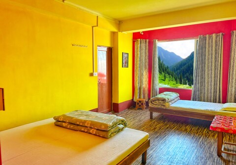 Charkhole Dekiling Homestay