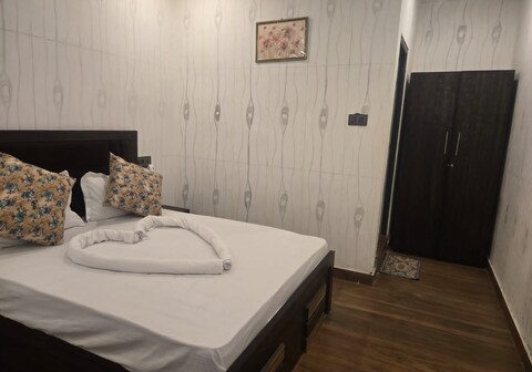 Om Namastubhyam Home Stay