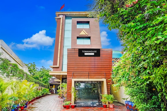 Townhouse Madan Mahal Railway Junction Formerly Annpurna Inn