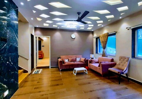 Sun and Shine 3BHK with Pvt Pool