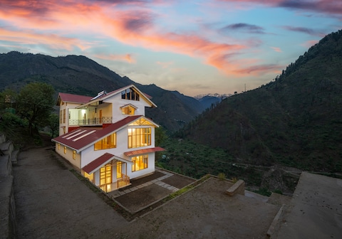 Atulya Orchard Retreat
