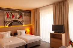 feel like home near Delhi Airport, Delhi feel like home near Delhi Airport, Delhi