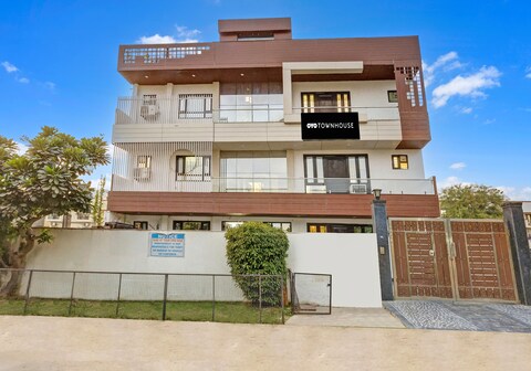 Super Townhouse Mayfield Garden Nearby Golf course road