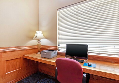 Best Western Locust Grove Inn & Suites