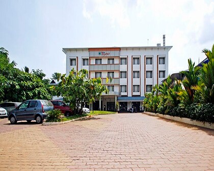 Hotel Elegance Karukutty Angamaly