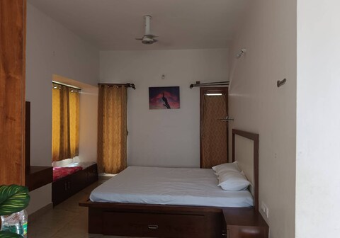 Eka Hideaway