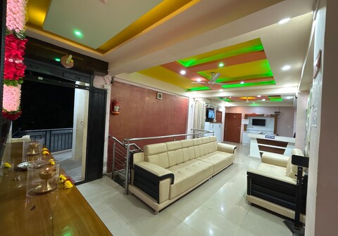 HOTEL SDL BOARDING LODGING AND RESTAURANT