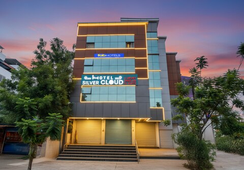 FabHotel Silver Cloud