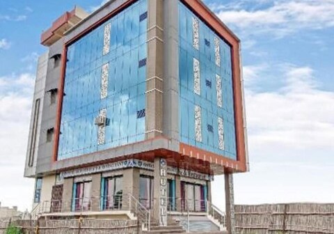 Hotel Shivam Palace
