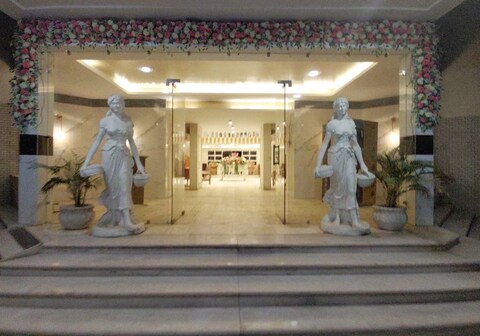LANDMARK RESORT