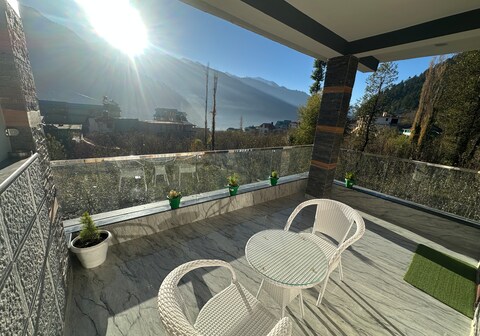 The Cedar Stone Apartment Manali