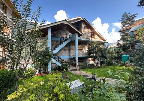 Hotel Mountain Trail Manali