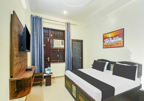 Hotel O Grand Sharma