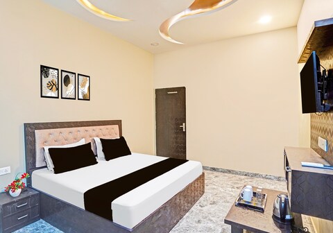 Hotel O Mansarovar Sector 8 Formerly Hotel KV Palace Mansarover Metro Station