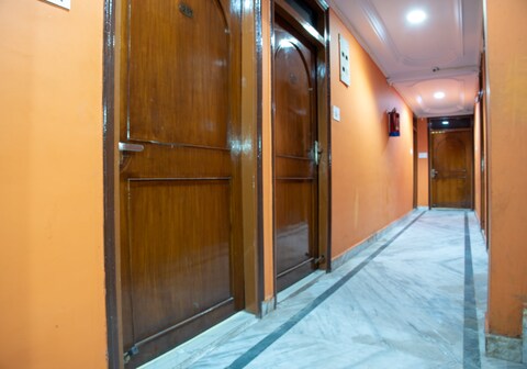 Hotel O Embassy Exhibition Rd