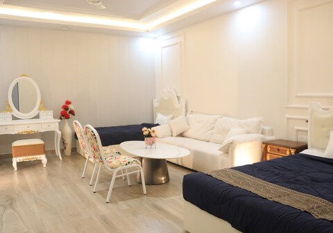 Green Valley Seas and Resorts