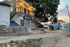 Walnut kussowlie, Kasauli Walnut kussowlie, Kasauli
