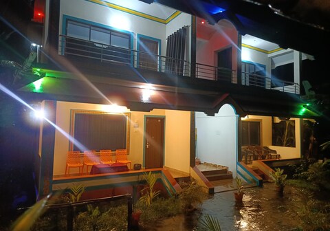 Savitri Beach Path Stay