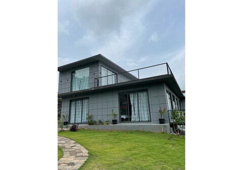 Amarjas DamTop Haven 5BHK Villa - Pure Veg Villa