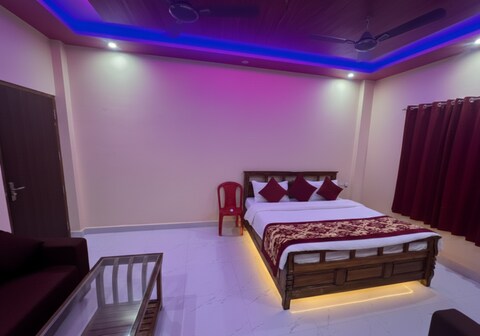 Sarveshwar Shri Ram Kunj