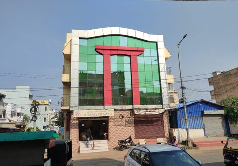 Hotel Parbati Palace