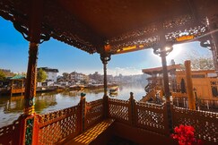 The Gemini Group Of Houseboats Dal Lake, Srinagar The Gemini Group Of Houseboats Dal Lake, Srinagar