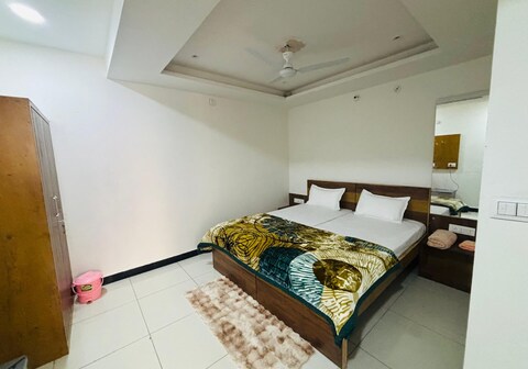 The Royal Palace Hotel