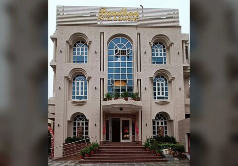 Hotel Bandhan