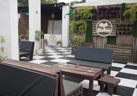 HOTEL SAPPHIRE AND RESTAURANT