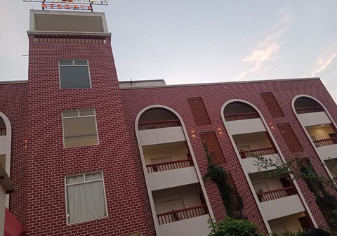 LA FOUNTAIN RESORTS, SARANGARH