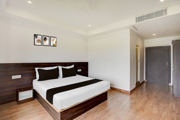 Super Collection O Nandagokula Convention Centre Formerly Arasu Comforts