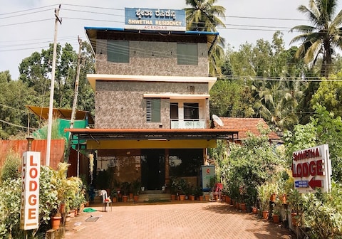 Shwetha Lodge