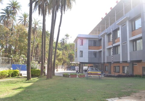 Hotel Raviji Retreat