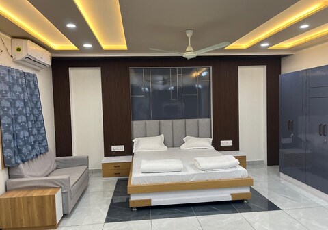 GOKUL HOTEL