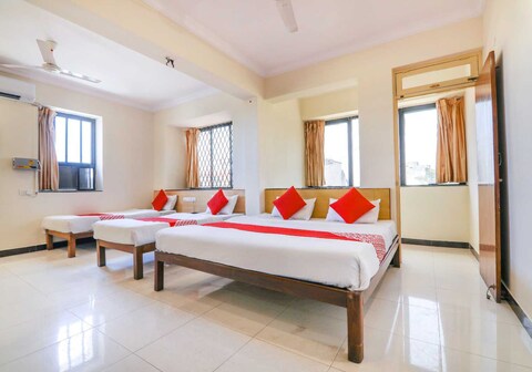 SPOT ON VEE EMM Stays